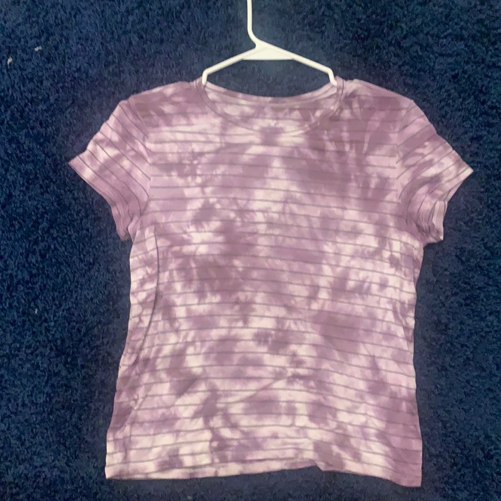 tie dyed white and purple t shirt size small